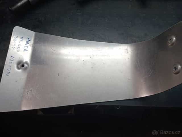 Nový kryt pod motor CRD Honda XR 600