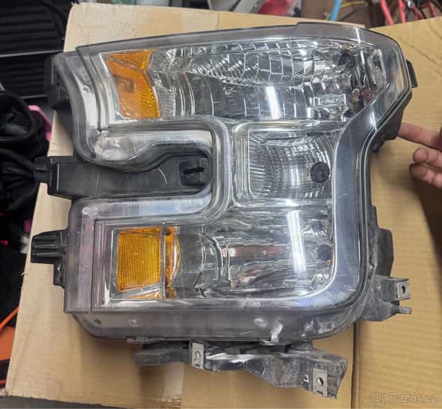 2015 Ford F-150 Levy světlomet Halogen FL34-13006-AR