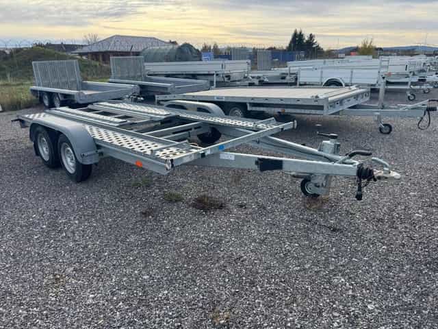 Přepravník automobilů PUMA B2