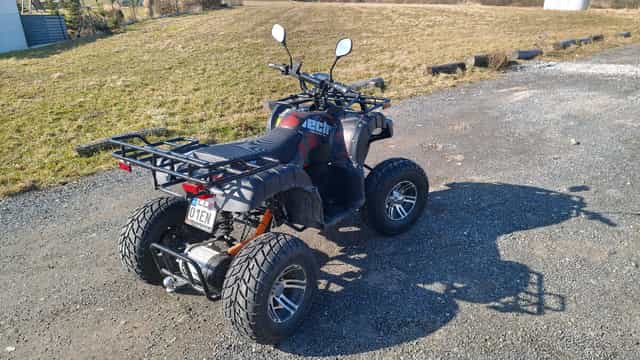 Elektrická čtyřkolka HECHT