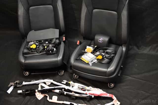 Toyota Airbag bezpečnostní pás palubní deska