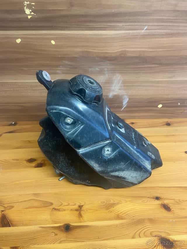 🟥 Nádrž Honda CRF 2012