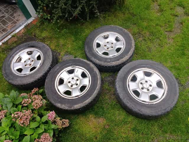 Kola Subaru Forester + zimní pneu do terénu