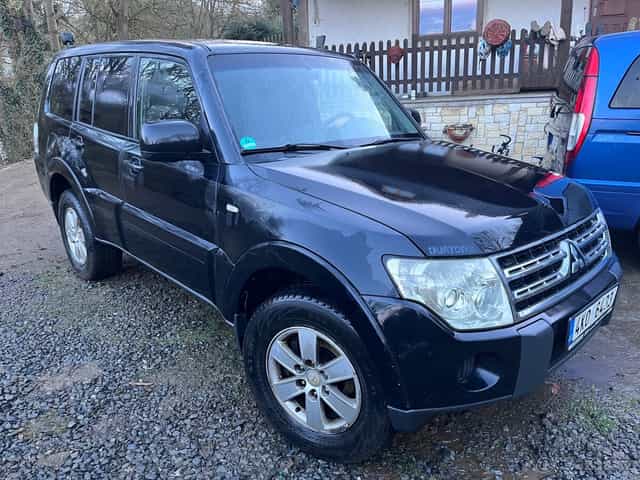 Mitsubishi Pajero IV V80 4x4 offroad terénní Nová STK