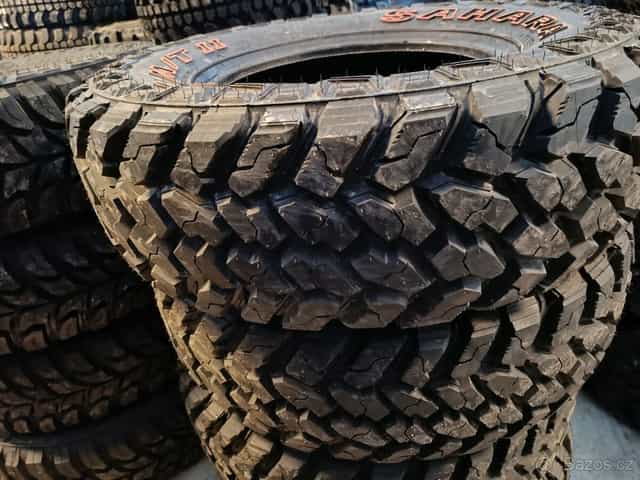 Offroad pneu 265/65 R17 CST