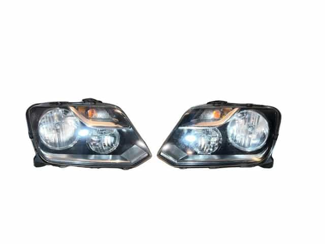 Levý a pravý halogen 2H1941015AA 2H1941016M VW Amarok 2014