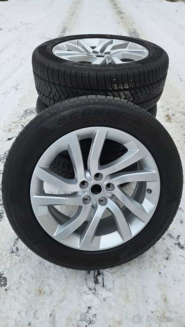 Originál Land Rover ALU kola R20 5x120 + Pirelli