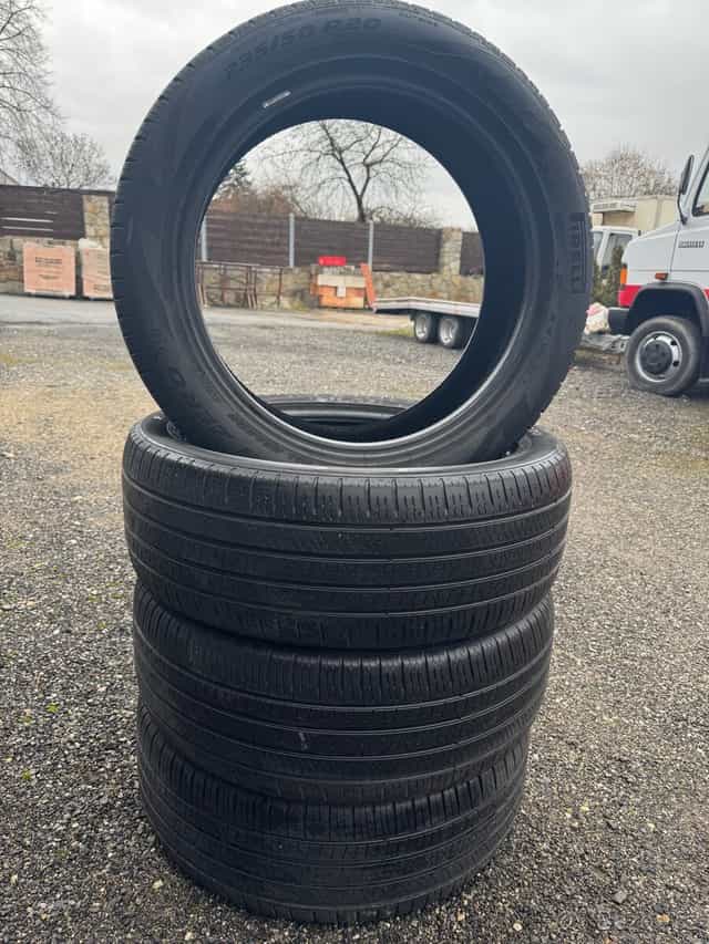 235/50 R20 Celoročně pneu sada Pirelli Scorpion Zero