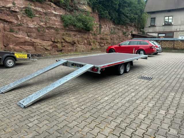 AUTOPŘEPRAVNÍK/PODVAL 2700kg