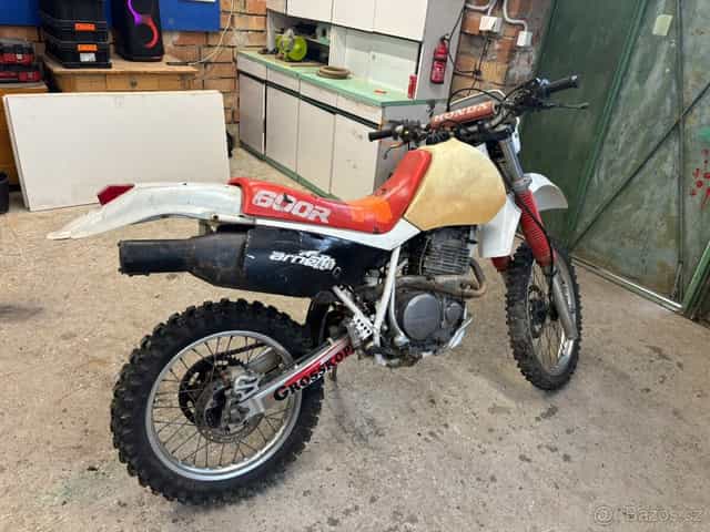 HONDA XR600R