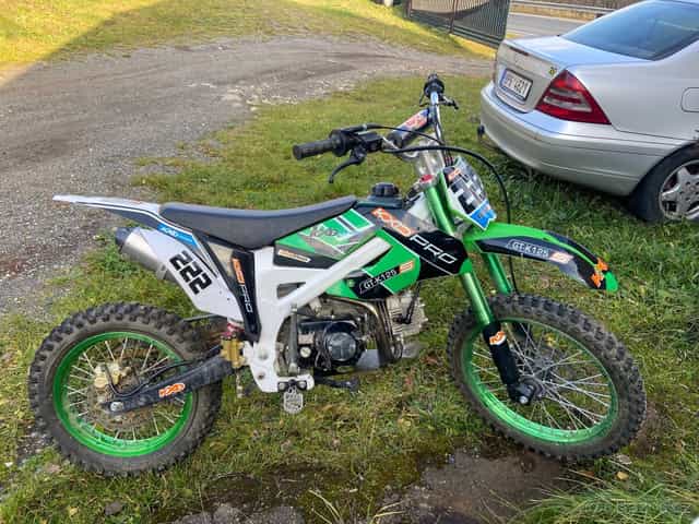 Pitbike skoro nejetý