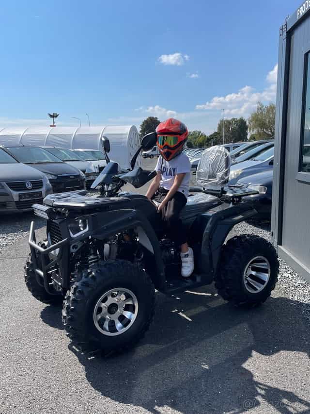 Čtyřkolka Armour 200cc 1G10 CVT - CARBON