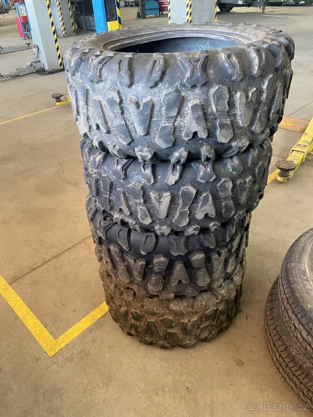 Pneu na ctyrkolku CST abuzz