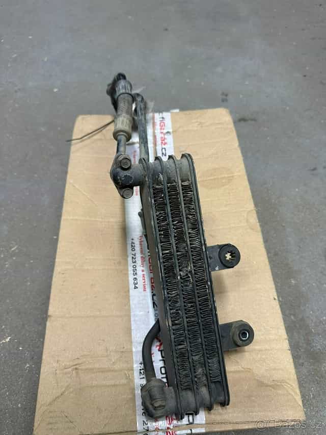 Chladič oleje s trubkami - Honda XRV 750 RD04 r.v.90-92