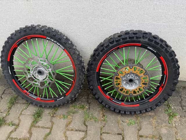 Kawasaki Kxf 450 kola