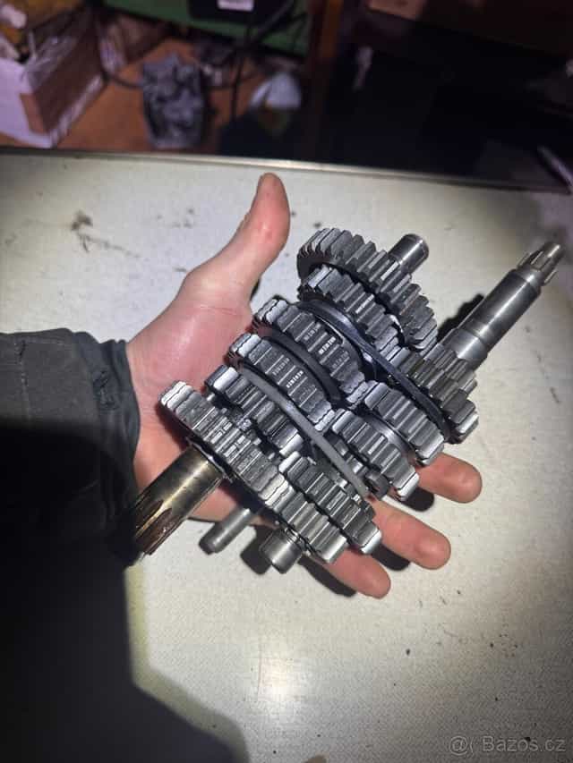 Yamaha dt 125 převodovka