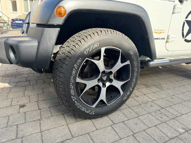 Kola 5x127 r20 na Wrangler JK Jl s pneu BFGOODRICH