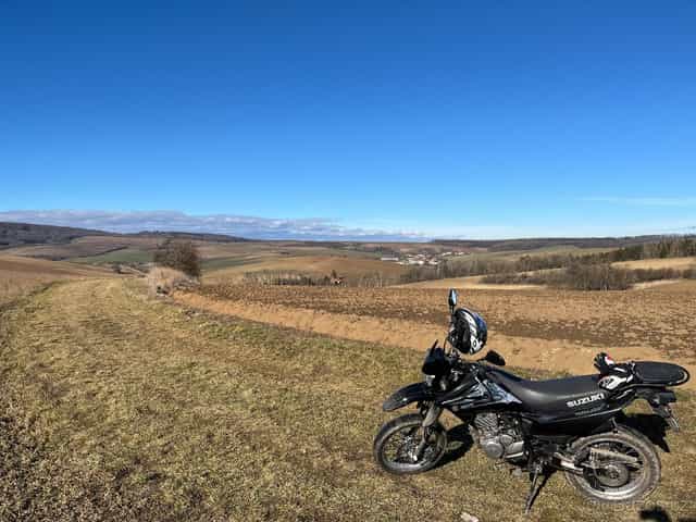 Suzuki dr125sm 2012 - nepojizdna