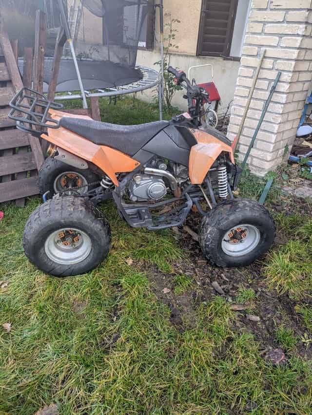 Čtyřkolka HECHT 125