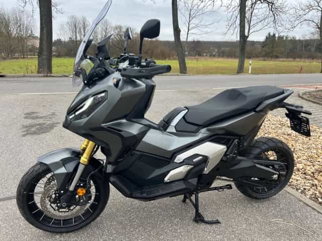 Honda X-ADV 230 km