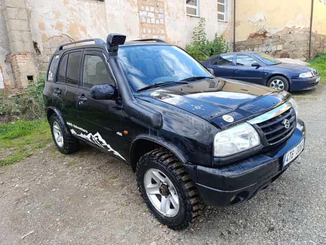 Grand Vitara 4X4 r. 2004 2.0 benzín