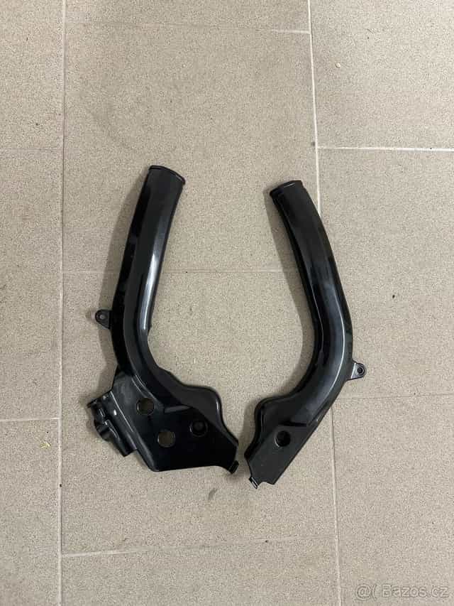 Kryty rámu KTM