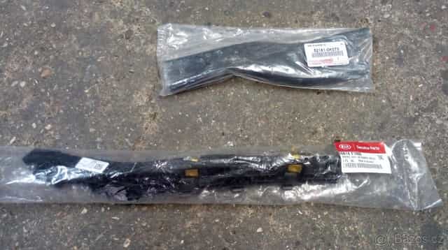 Držák držiáky uchyt naraznika