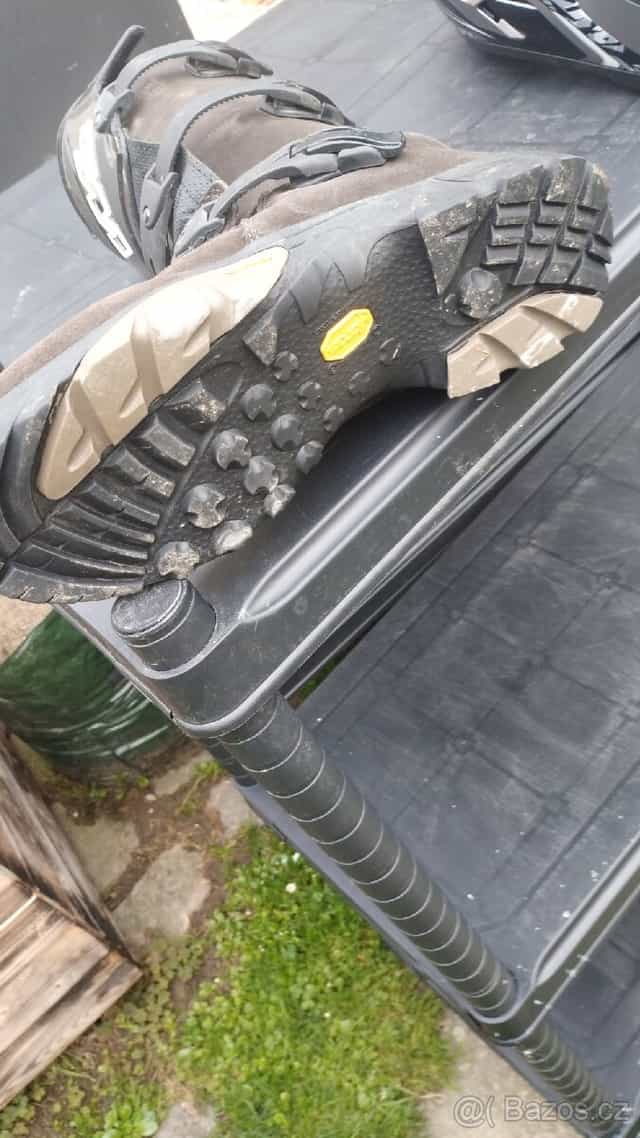 Prodej oblečení na čtyřkolku