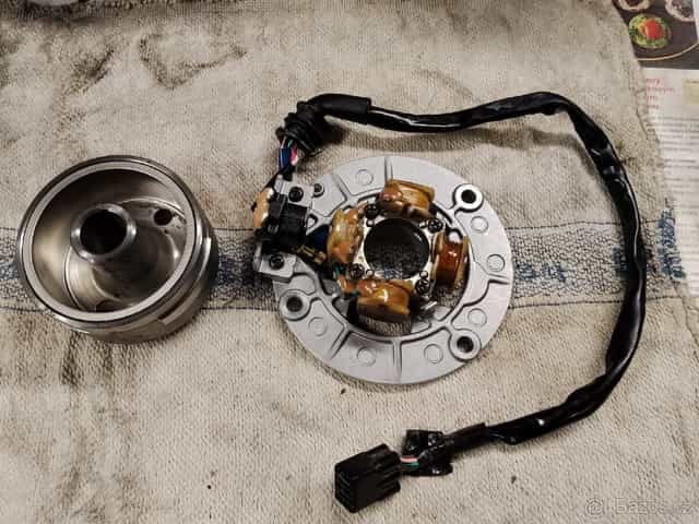 Prodám zapalování Yamaha YZF250