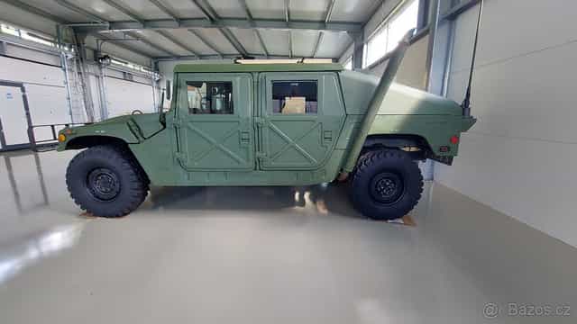 Hummer H1 / HMMWV slant back