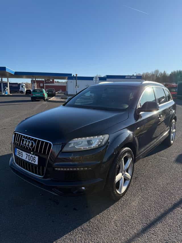 Q7, 3x S-line, 3.0 TDI, 178kw, po servisu,