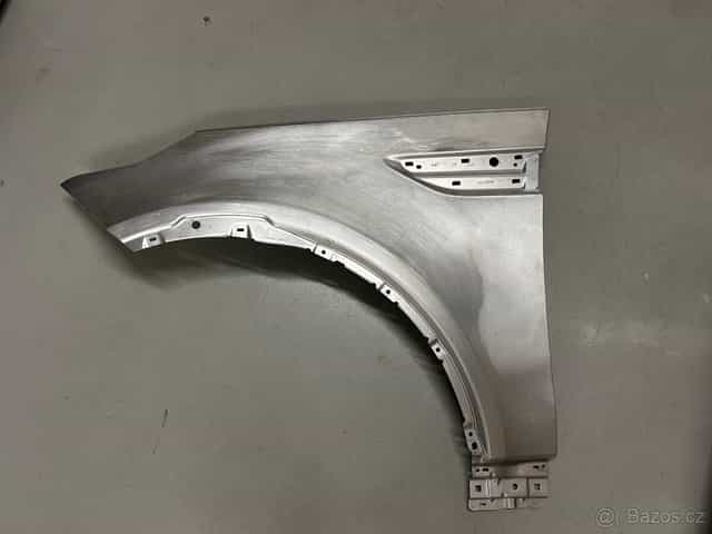 Land Rover Discovery 5  blatník