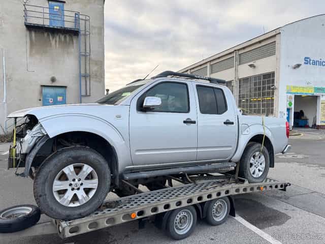 Nissan Navara D40 rv 06 2,5 D 126 kw automat