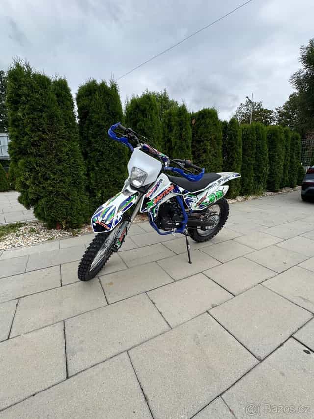 Xmotos -XB-88 250 cc 4t kola 21-18