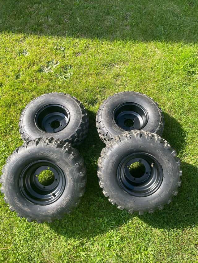 Sada kol na čtyřkolky 110, 125