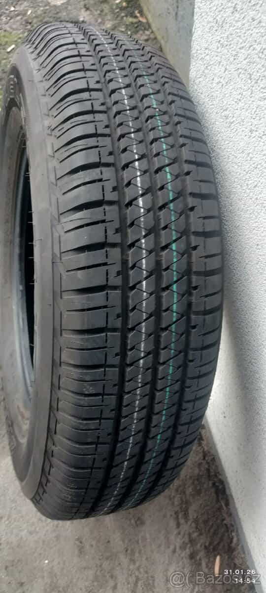 Prodam pneumatiku z rezervy Suzuki Jimny