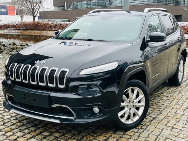 Jeep Cherokee 2.2D 4x4 147KW AUT KAMERA VÝHŘEV SERVISKA