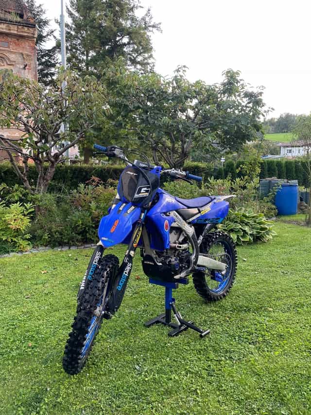 YAMAHA YZF 450