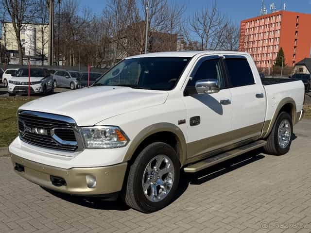 Dodge RAM 1500 Long Horn—5.7 V8 HEMI—2016—4x4—132.000km