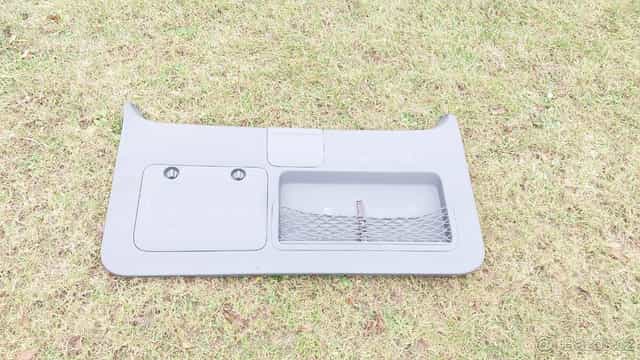 Toyota LC 120 – Polstrování dveří kufru