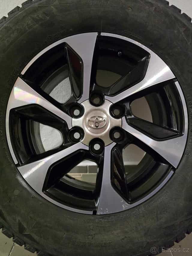 Originální alu kola Toyota Hilux R17 6x139,7