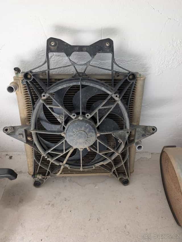 Chladič pro can am maverick x3