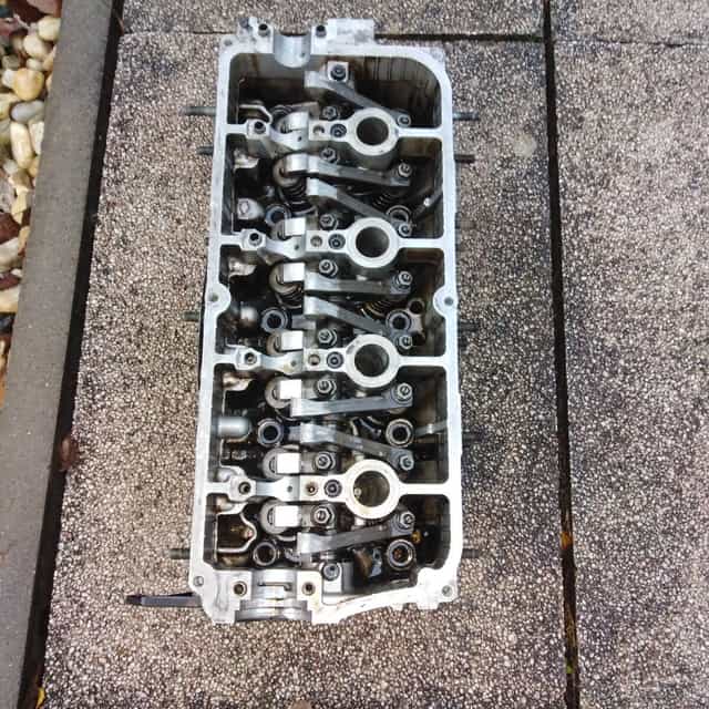 HLAVA MOTORU SUZUKI JIMNY