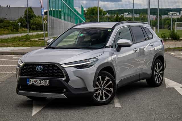 Toyota Corolla Cross 2.0 Hybrid 197k e-CVT STYLE 4x4