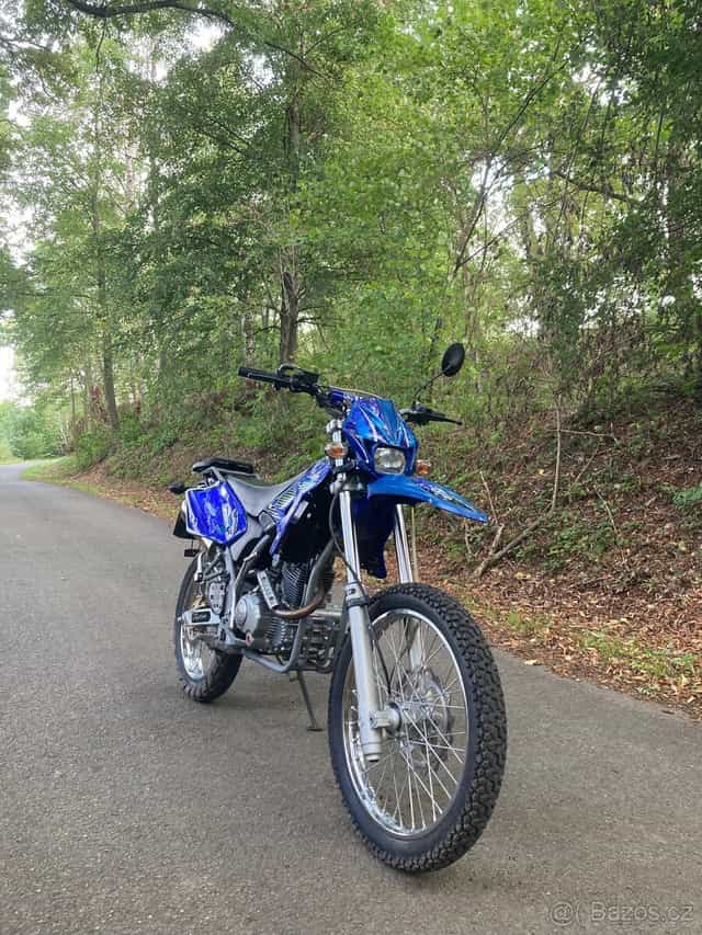 Yuki Sky Team ST125TR