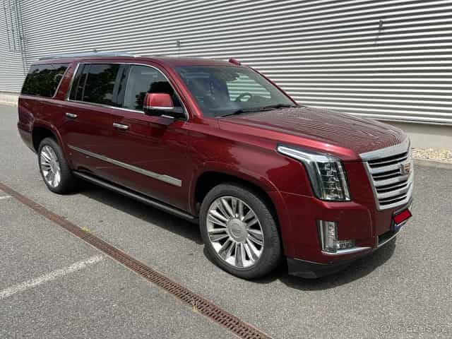 2016 Cadillac Escalade ESV, dlouhá verze, Platinum výbava