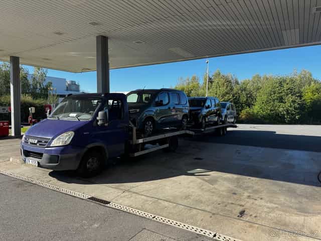 Odtahova souprava iveco daily 3.0 vlek dvojplato 8,5 m