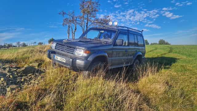 Mitsubishi Pajero V20 2.8 GLS (1995) – expediční special