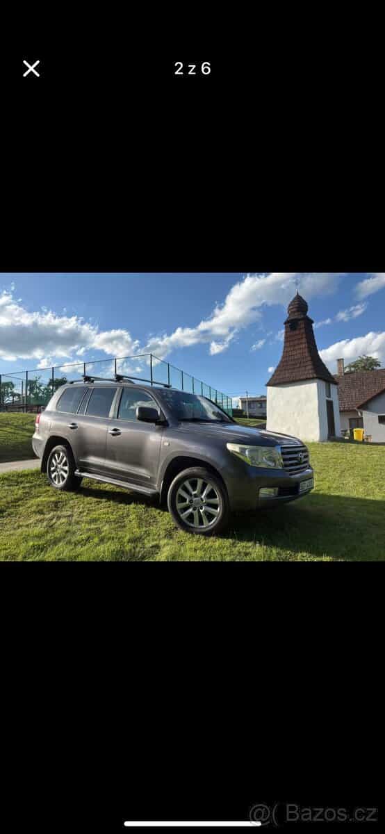 Toyota Land Cruiser 200 - NOVÁ CENA