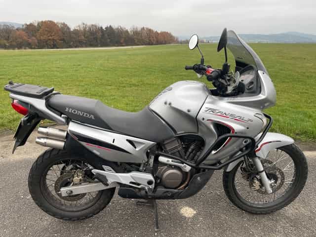 Honda XL 650 Transalp.